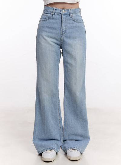 daniella-relaxed-fit-flared-jeans-cm526 / Light blue