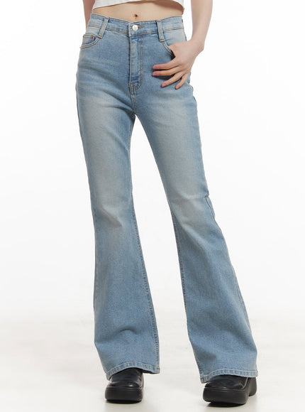 jeanne-slim-fit-bootcut-jeans-cf519 / Light blue