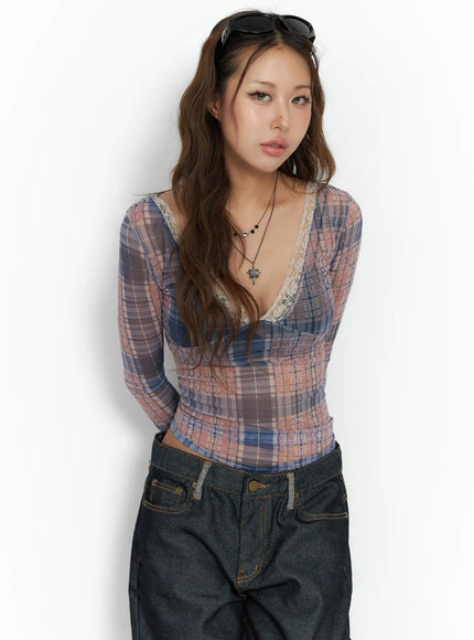 checkered-v-neck-long-sleeve-top-cf512 / Pink