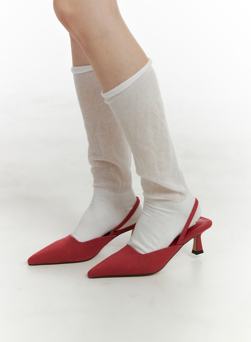 suede-pointed-toe-slingback-kitten-heels-om426 / Red