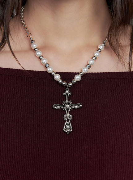 vintage-style-faux-pearl-pendant-necklace-cn511