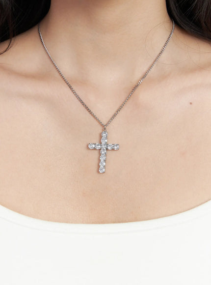 white-cross-necklace-cj523