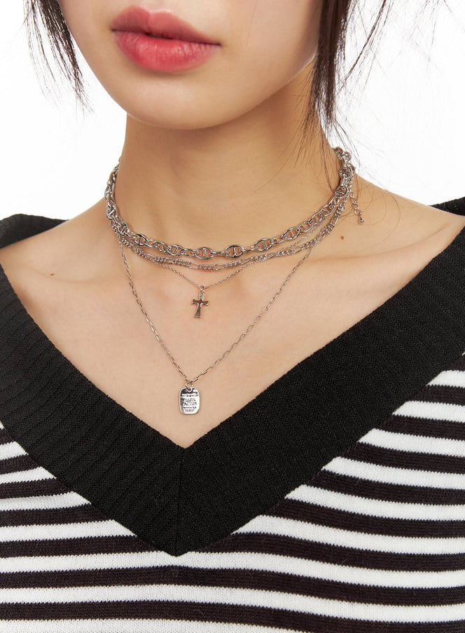 Dine Cross Four-String Necklace CJ502