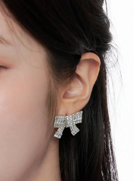 bow-tie-earrings-cs523