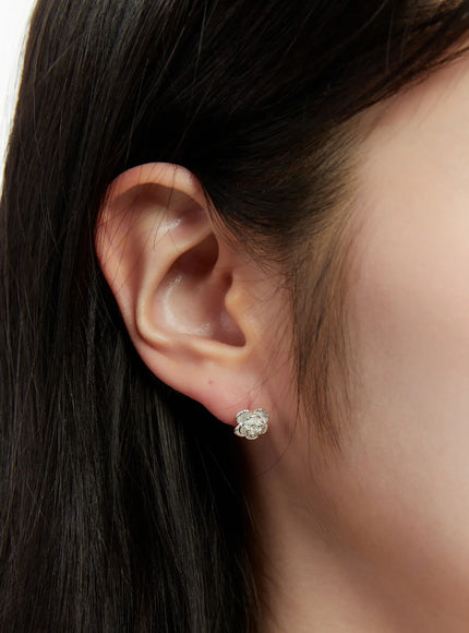 rose-stud-earrings-cd514 / Silver