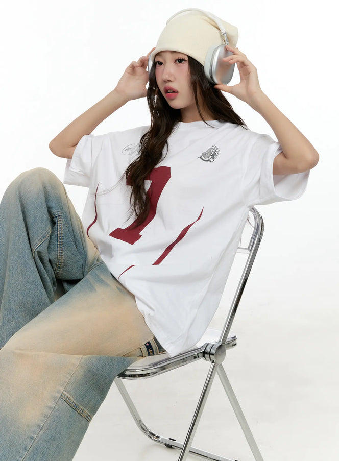 oversized-blokecore-style-graphic-tee-cg501 / White