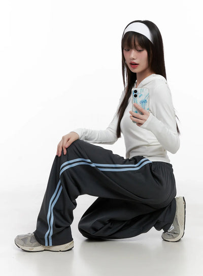 half-zip-hoodie-long-sleeve-top-cg519 / White