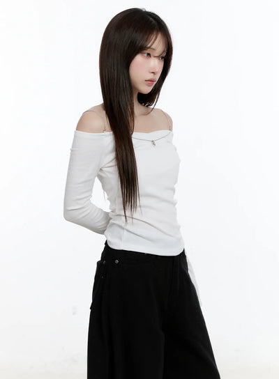 chic-chain-strap-off-shoulder-top-cn525 / White