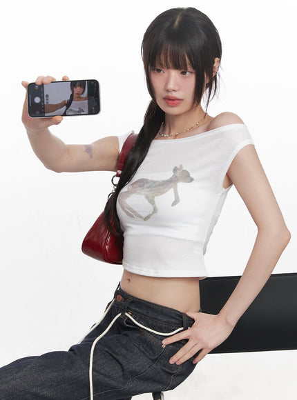 cute-animal-print-graphic-off-shoulder-crop-top-cy521 / White
