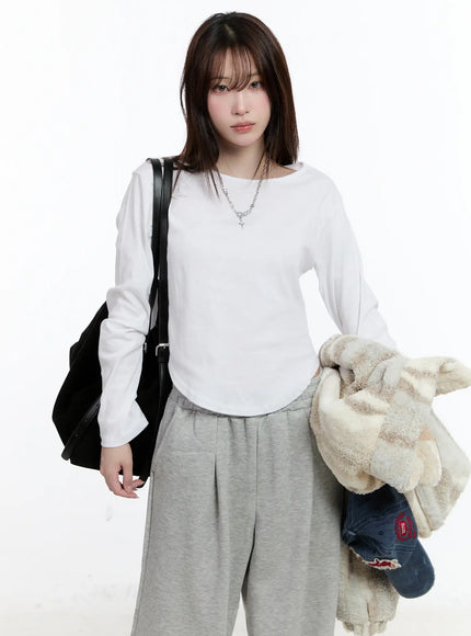 casual-u-neck-long-sleeve-tee-cn525 / White
