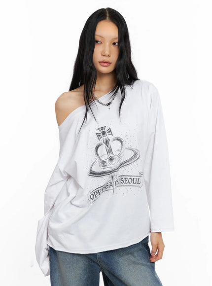 casual-off-shoulder-long-sleeve-top-co529 / White