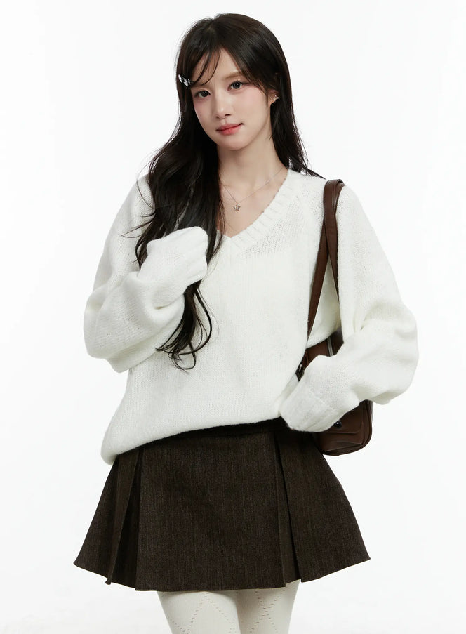 oversized-v-neck-sweater-cd523 / White