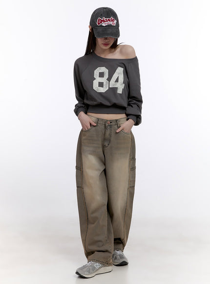 84 Graphic One-Shoulder Cropped Sweatshirt CF512