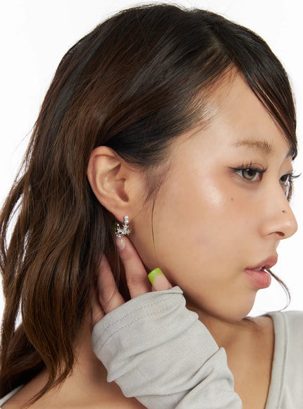 faux-pearl-cross-earrings-cm525