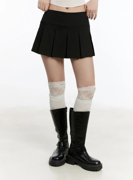 striped-pleated-mini-skirt-cm511
