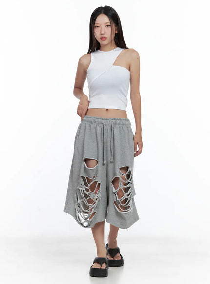 distressed-bermuda-sweatshorts-cl508