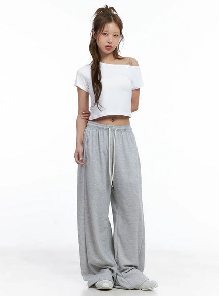 asymmetric-off-shoulder-crop-top-cl514