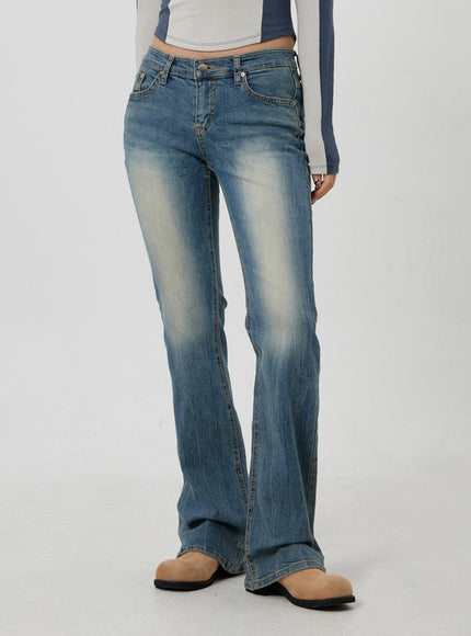 Low Rise Bootcut Jeans CF302