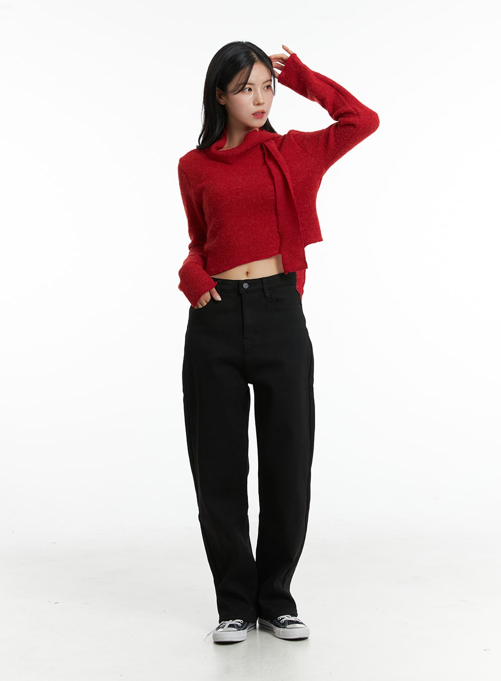 round-neck-crop-sweater-with-scarf-od307