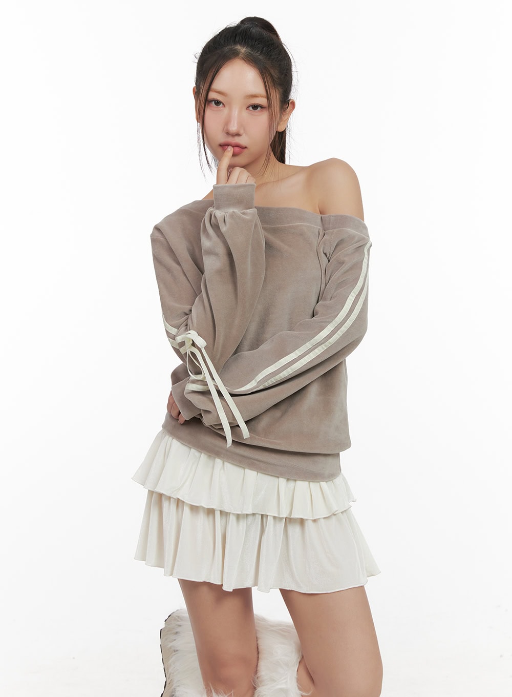 velvet-ribbon-one-shoulder-sweatshirt-cd411