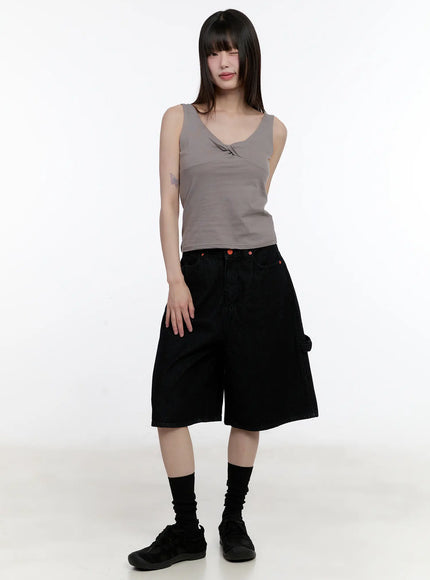 twist-detail-v-neck-sleeveless-top-cl504