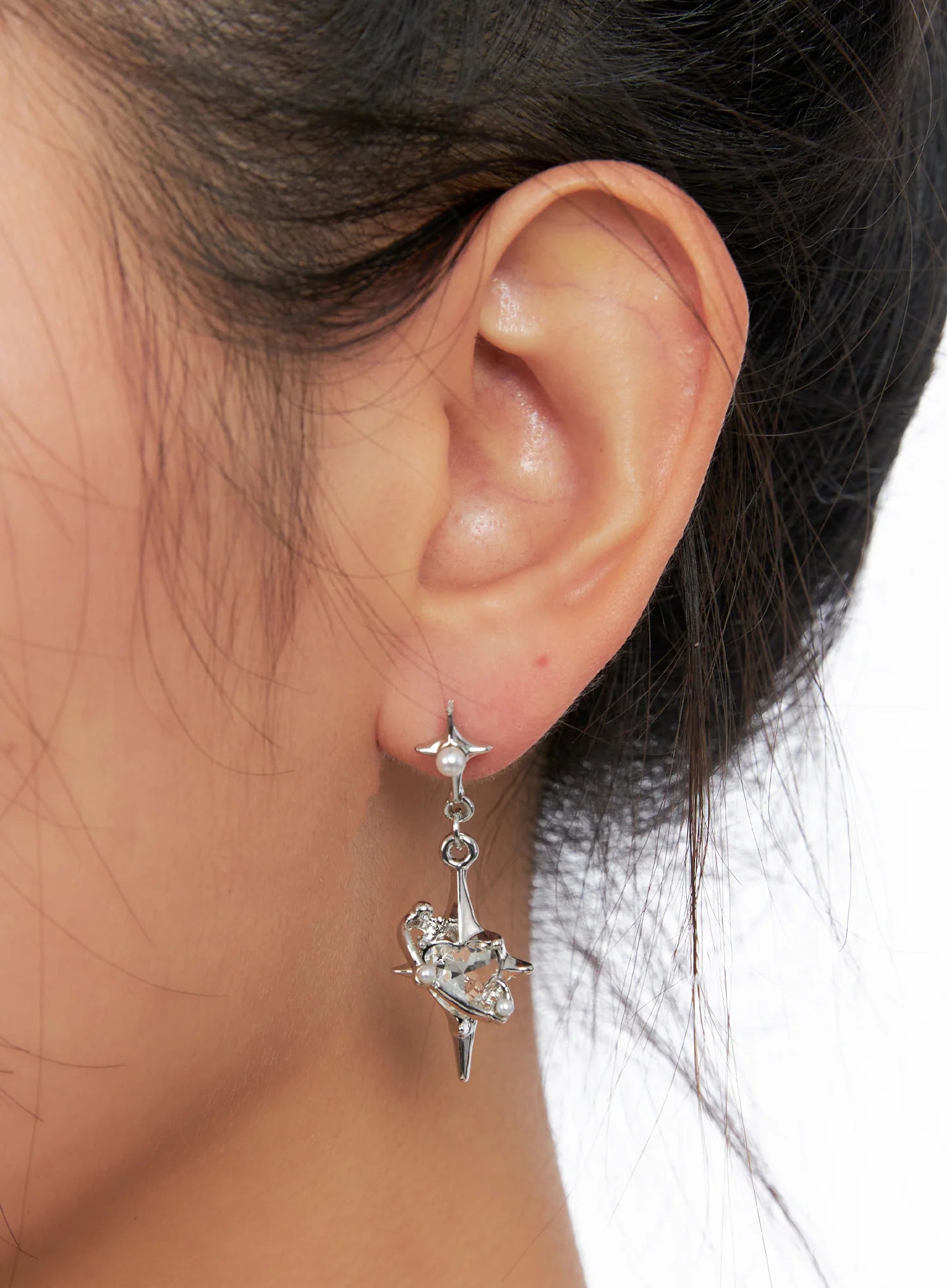 charm-crystal-dangle-earrings-co514