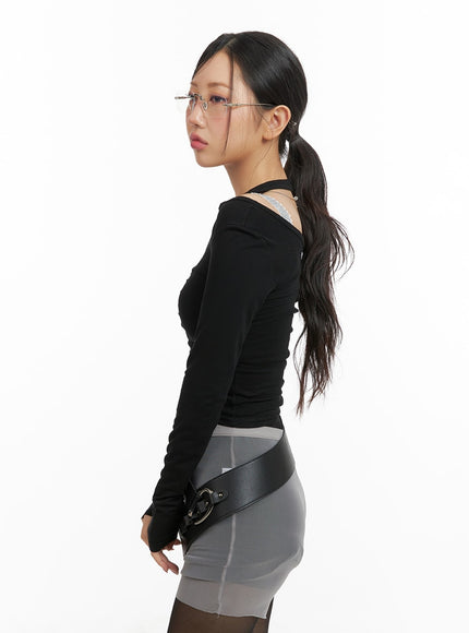 halter-neckline-long-sleeve-top-cm421