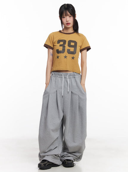 wide-fit-pintuck-sweatpants-cy512