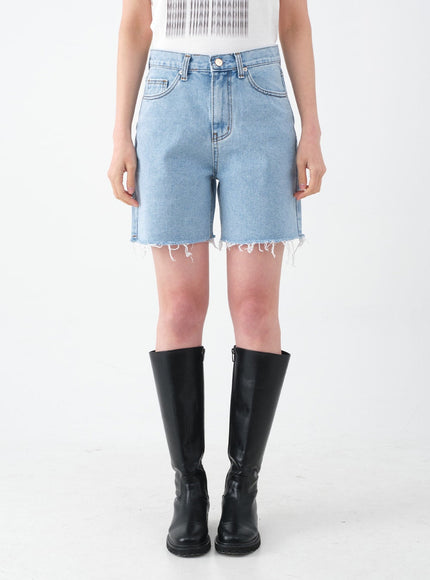 Raw Hem Long Denim Shorts CA29