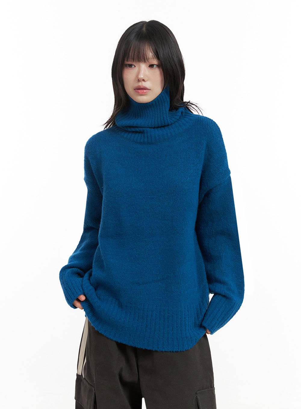 oversized-warm-turtleneck-sweater-in427