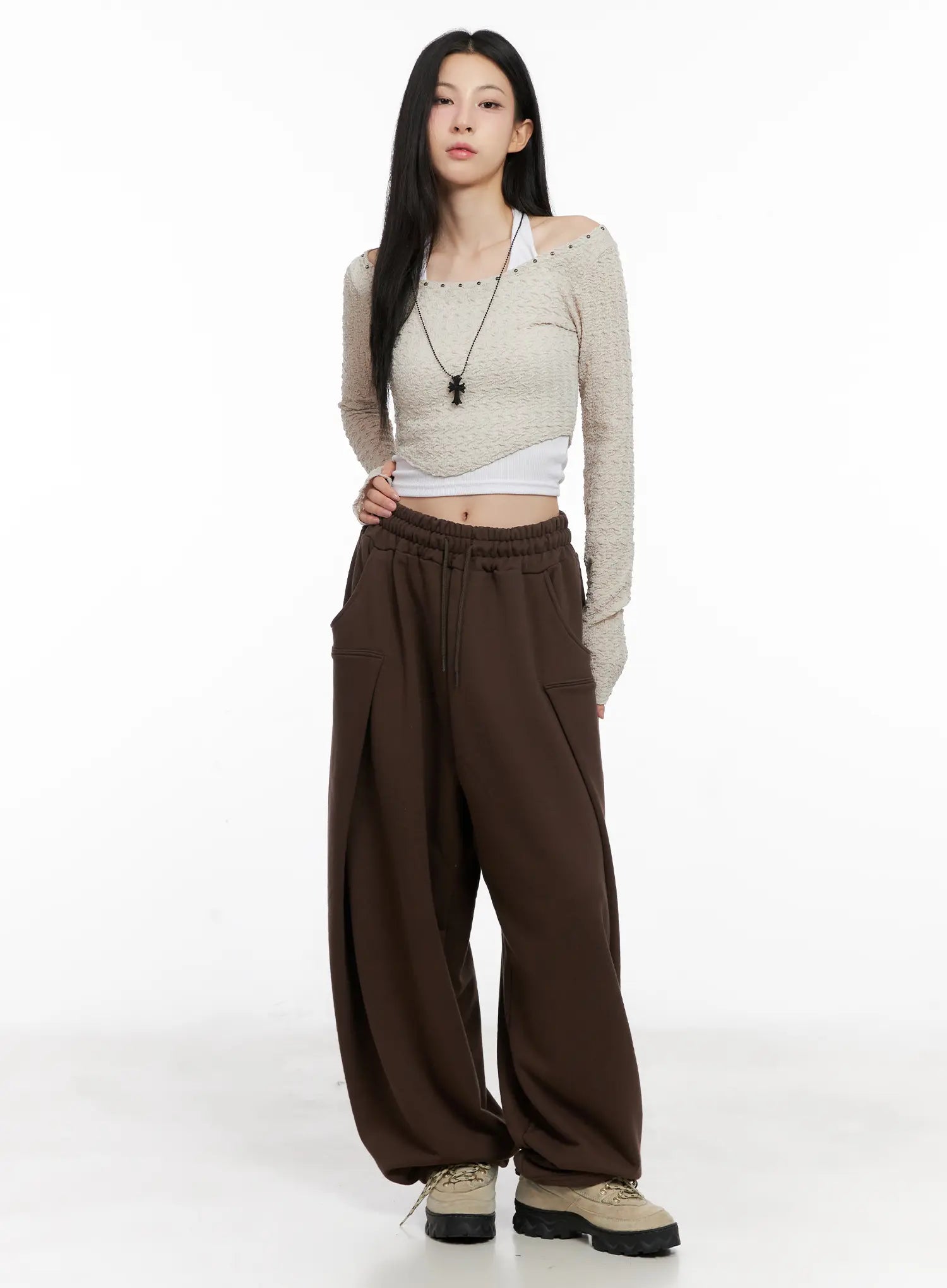 wide-pocket-sweatpants-cg525