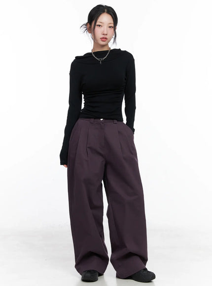 slim-fit-hooded-turtleneck-top-cn514