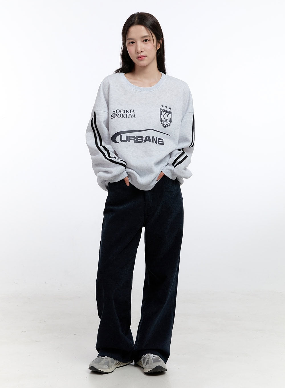 dark-blue-relaxed-fit-wide-leg-pants-on418