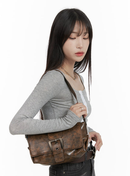 buckle-washed-faux-leather-shoulder-bag-ca403