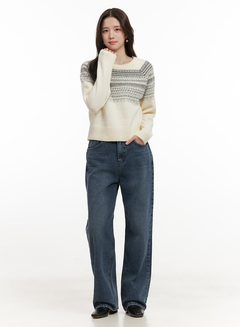 indira-straight-fit-denim-jeans-on429