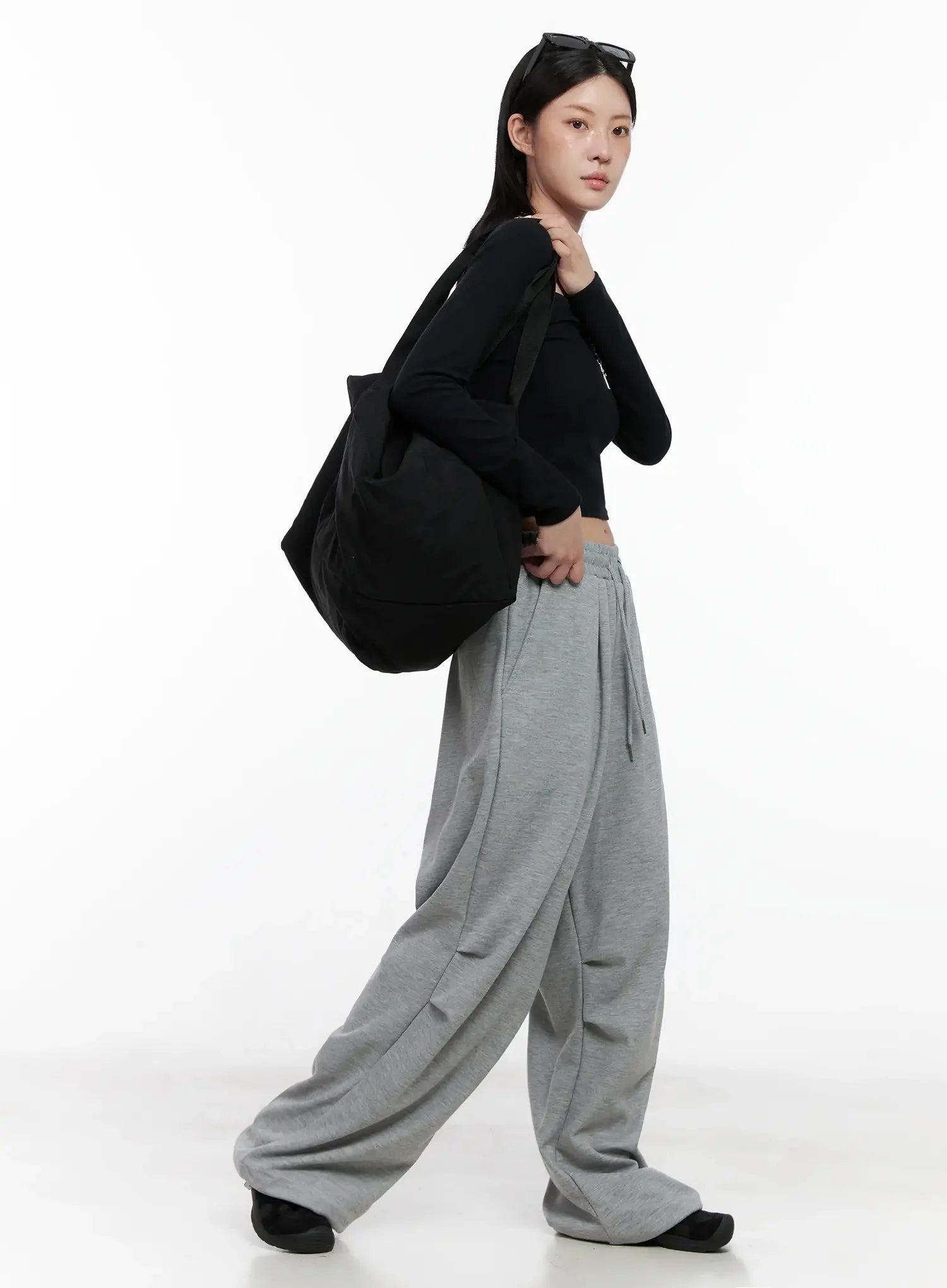 pintuck-wide-leg-sweatpants-is508