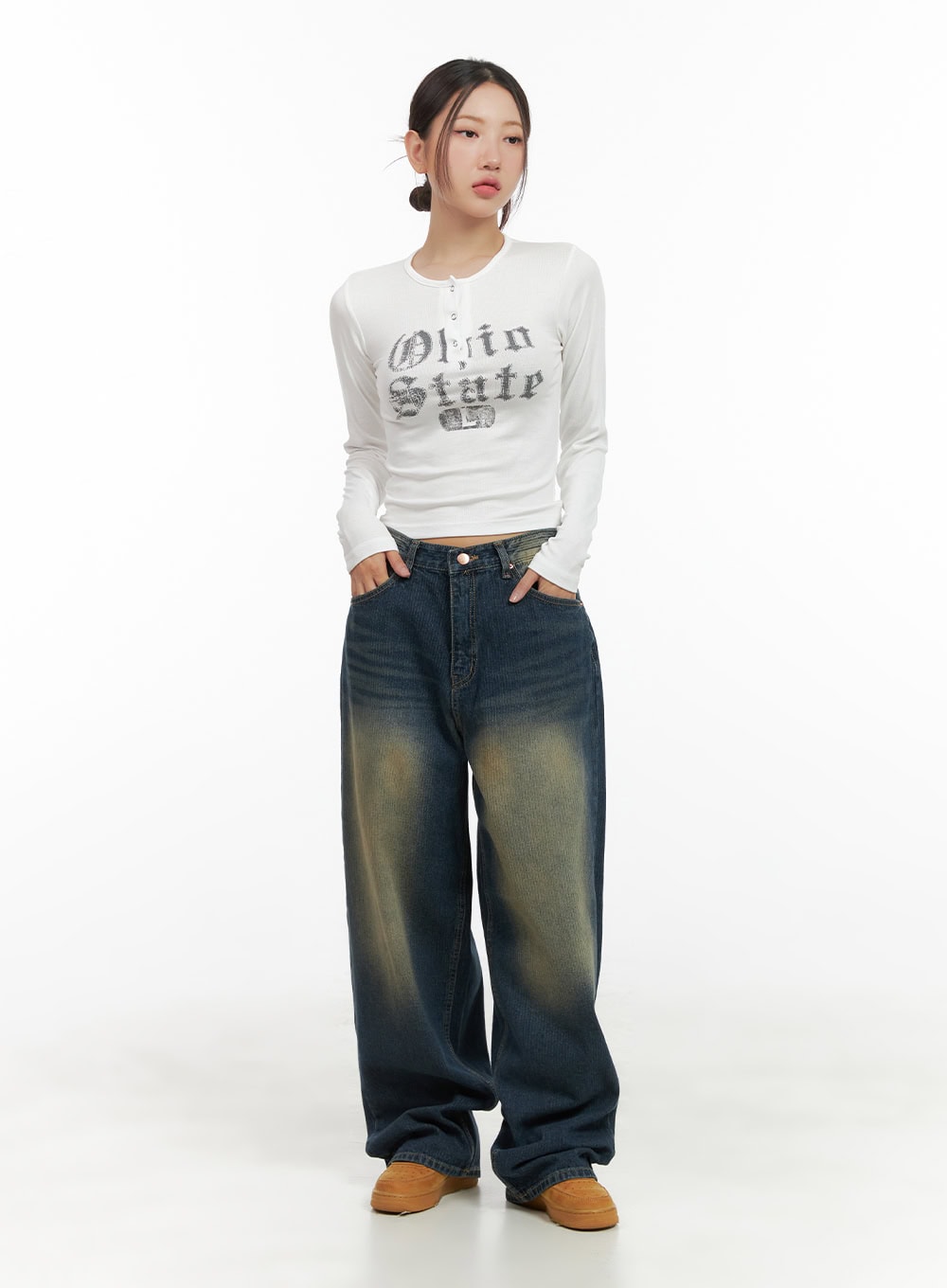 buttoned-graphic-long-sleeve-cg423