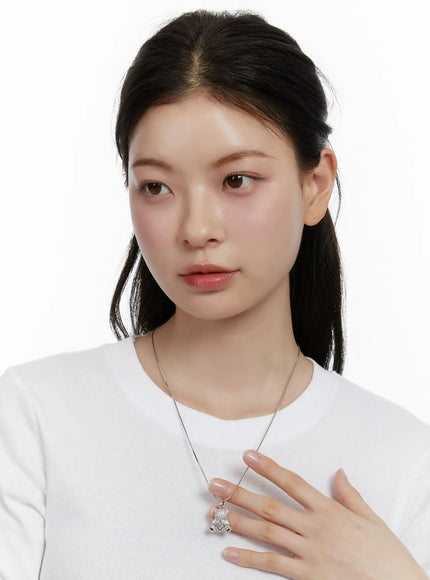 sparkling-bear-necklace-f502