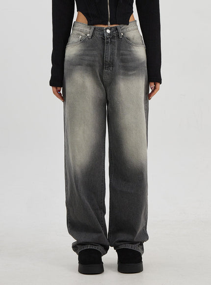 Light Wash Baggy Jeans CJ330