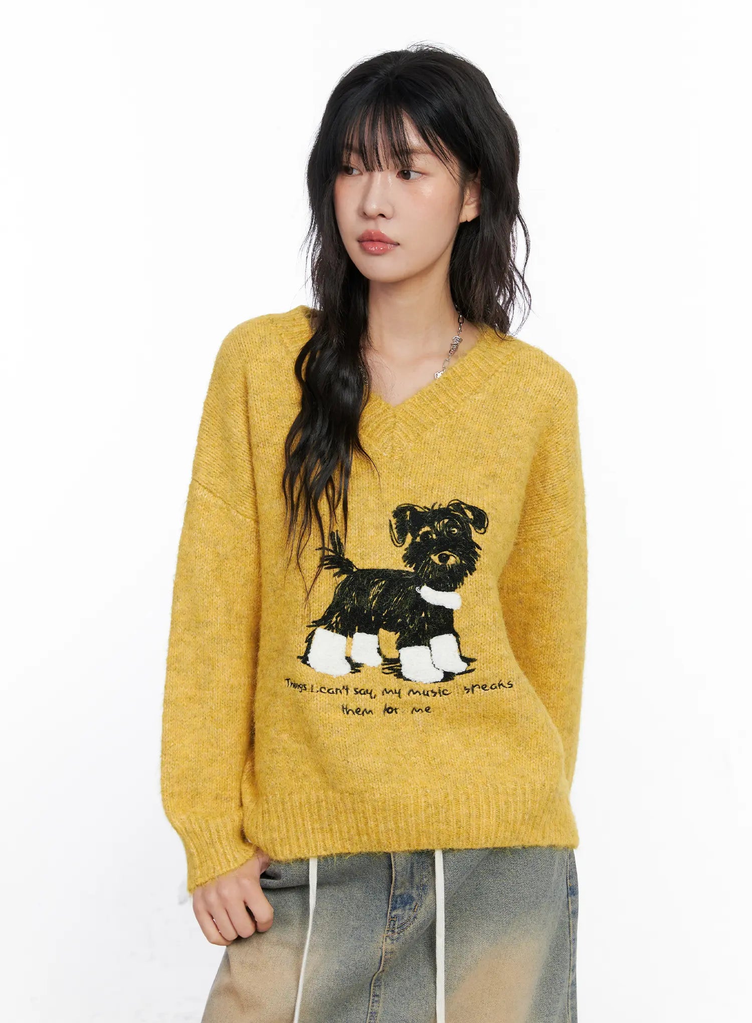 graphic-v-neck-knit-sweater-co507