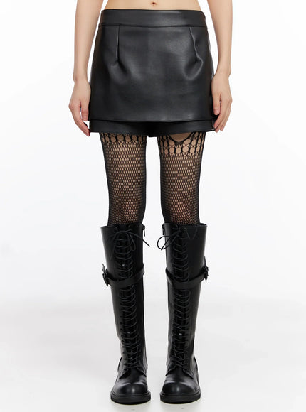 chich-faux-leather-skort-in507 / Black