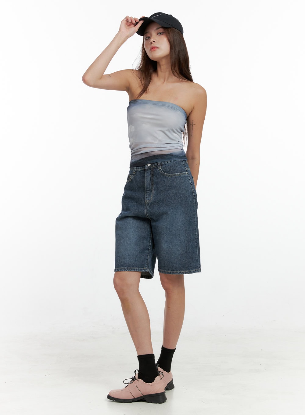 gradient-tube-top-cl405