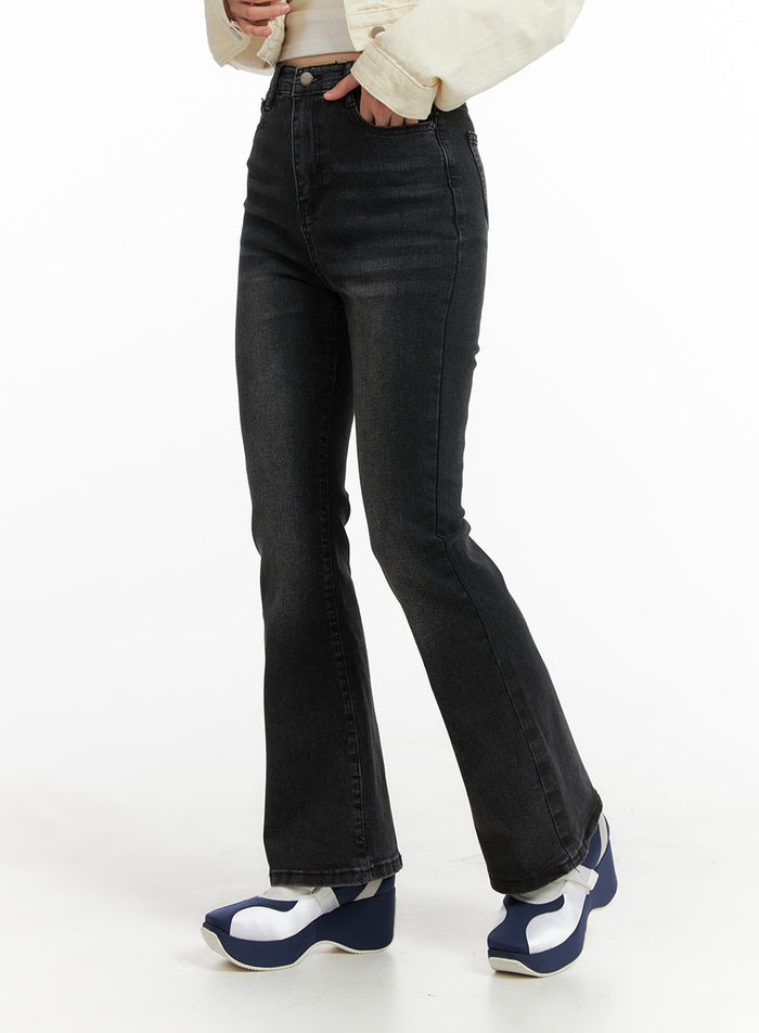 solid-flared-jeans-om411