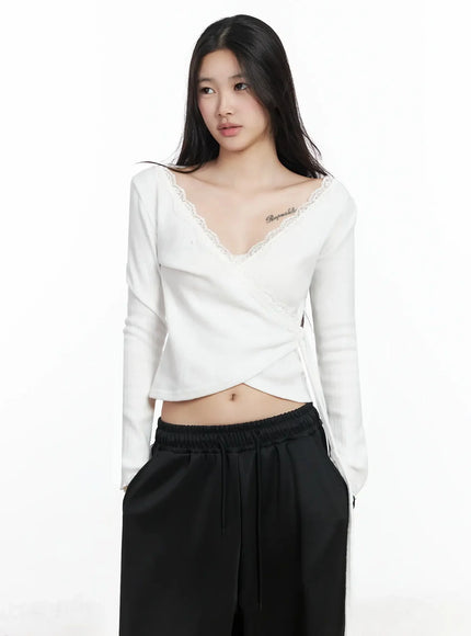 lace-trim-v-neck-wrap-top-im506