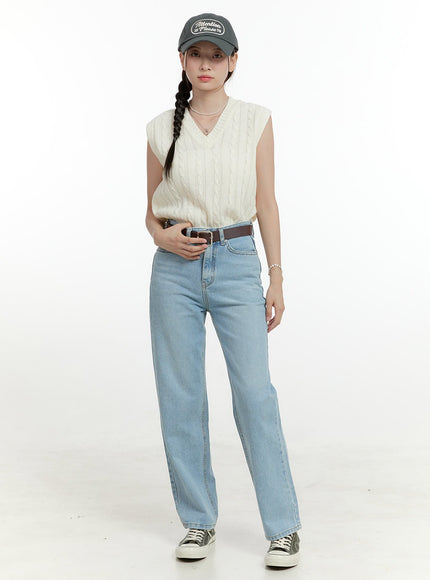 light-washed-straight-jeans-ol423