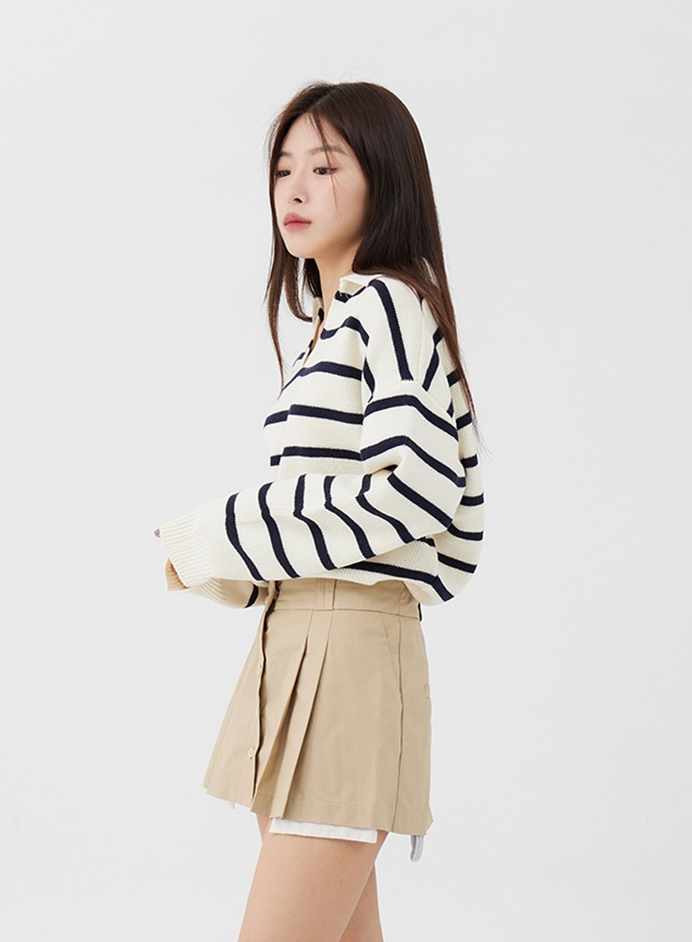 V-Neck Stripe Long Sleeve Knit with Collar IG24