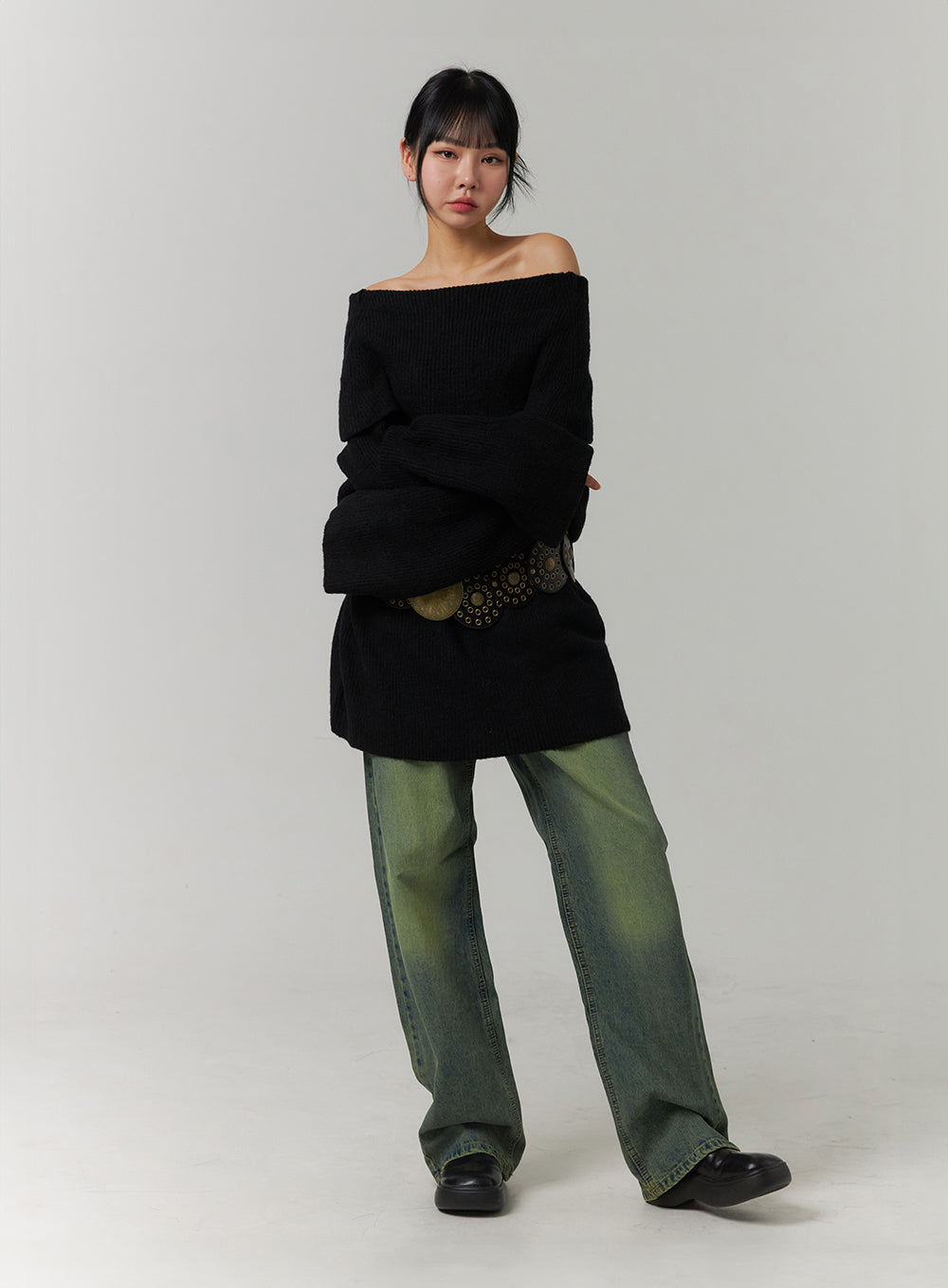 off-shoulder-oversized-knit-sweater-cj422