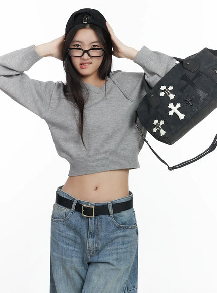 cross-patch-shoulder-bag-im504