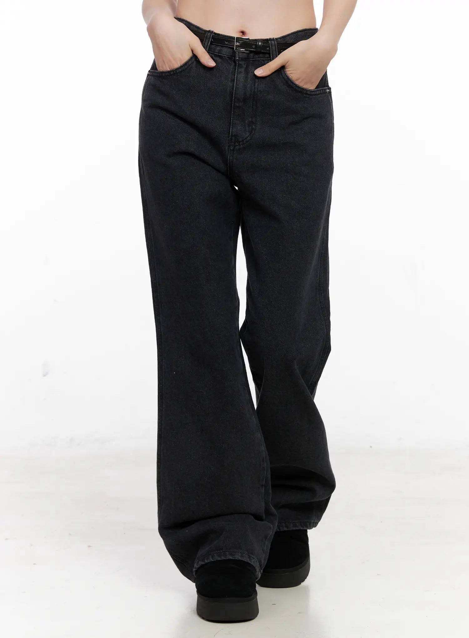 eileen-belted-flare-jeans-cn504 / Black