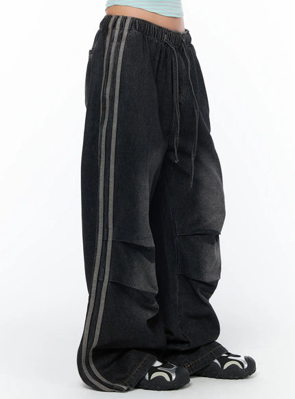 raelyn-wide-leg-track-balloon-jeans-ca515 / Black